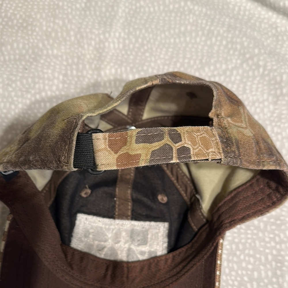 Camouflage Cap with American Flag Patch - Picture 3 of 10